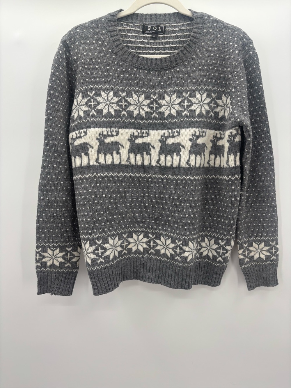 POL Grey and White Fair Isle Reindeer Snowflake Crewneck Sweater Size Medium